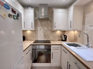 Kitchen- click for photo gallery